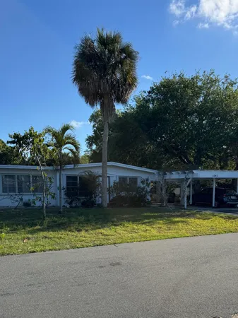 $650,000 | 1040 Southeast 5th Street, Stuart, FL 34996