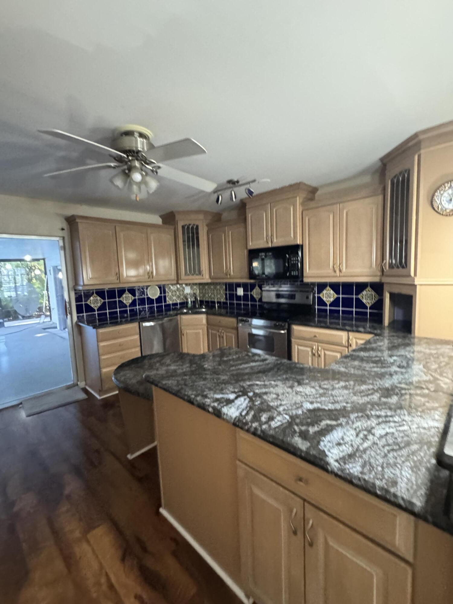 1040 Southeast 5th Street Stuart, FL 34996 - Photo 2 of 3 IMG_7154