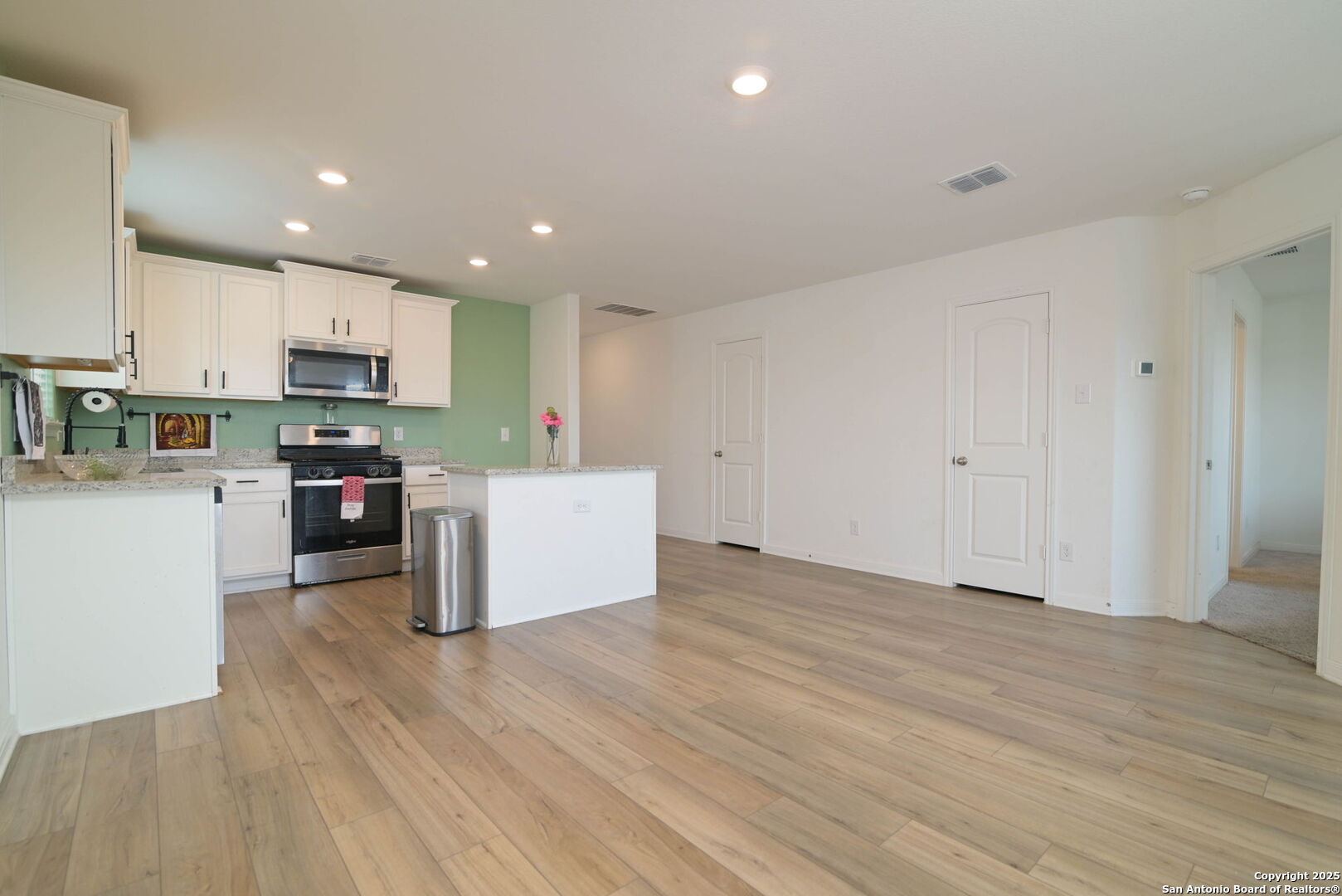 10954 Delight Grove Converse, TX 78109 - Photo 9 of 19