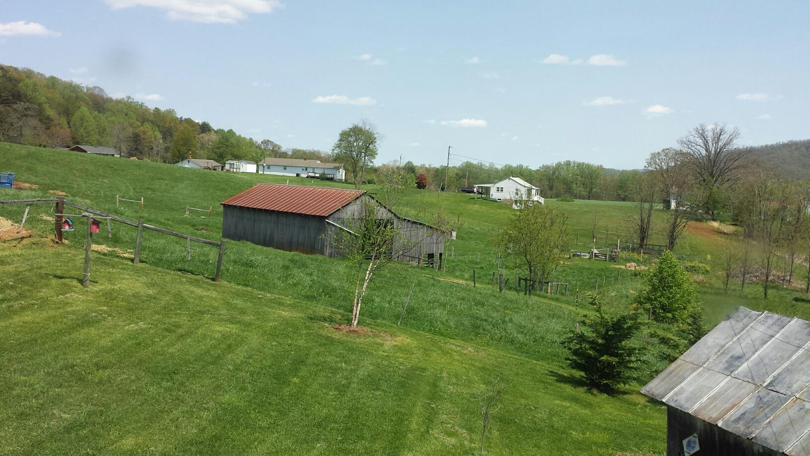 10194 Jeters Chapel Road Vinton, VA 24179 - Photo 13 of 36 20150421_134815_resized