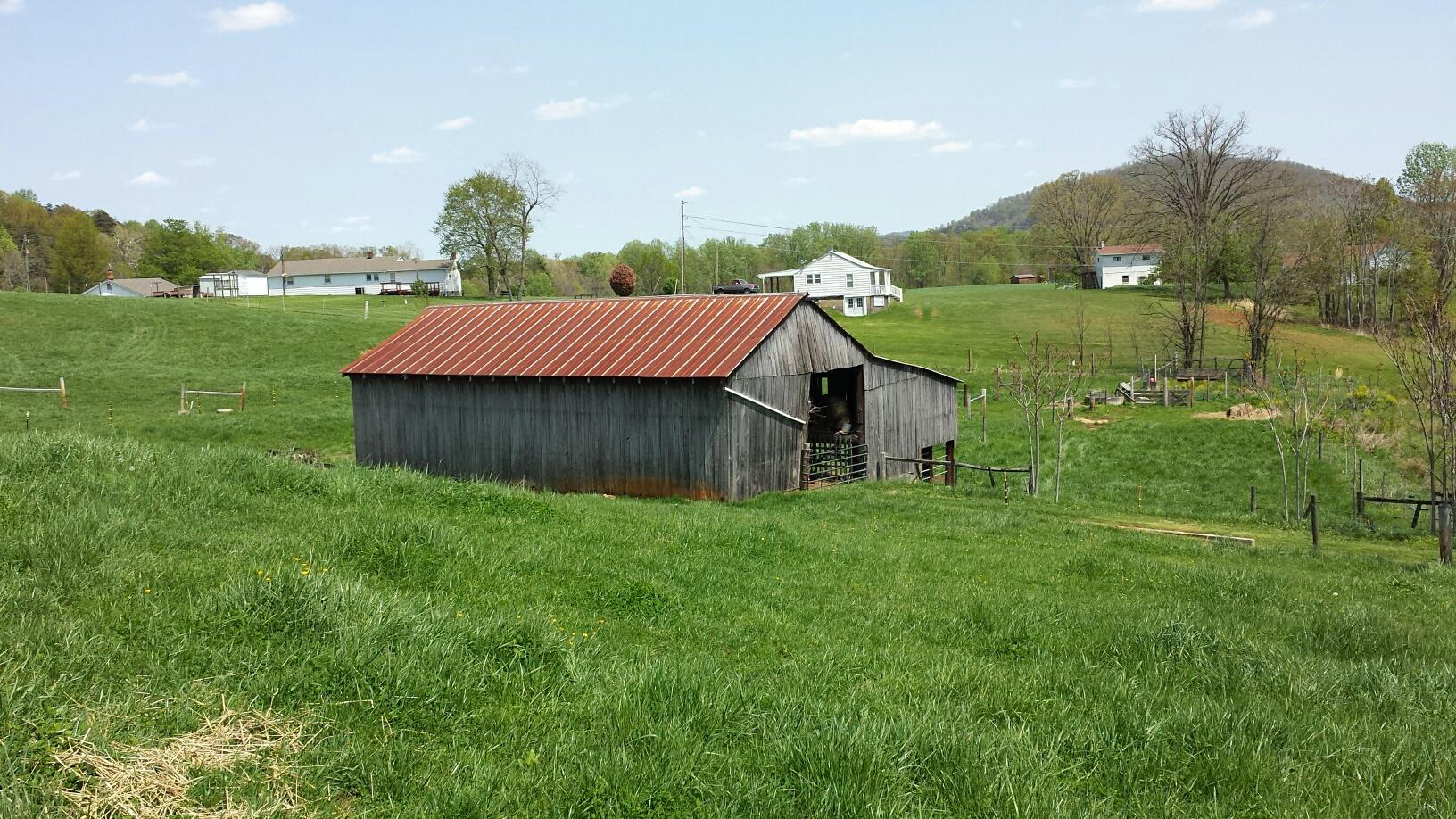 10194 Jeters Chapel Road Vinton, VA 24179 - Photo 34 of 36 20150421_135842_resized