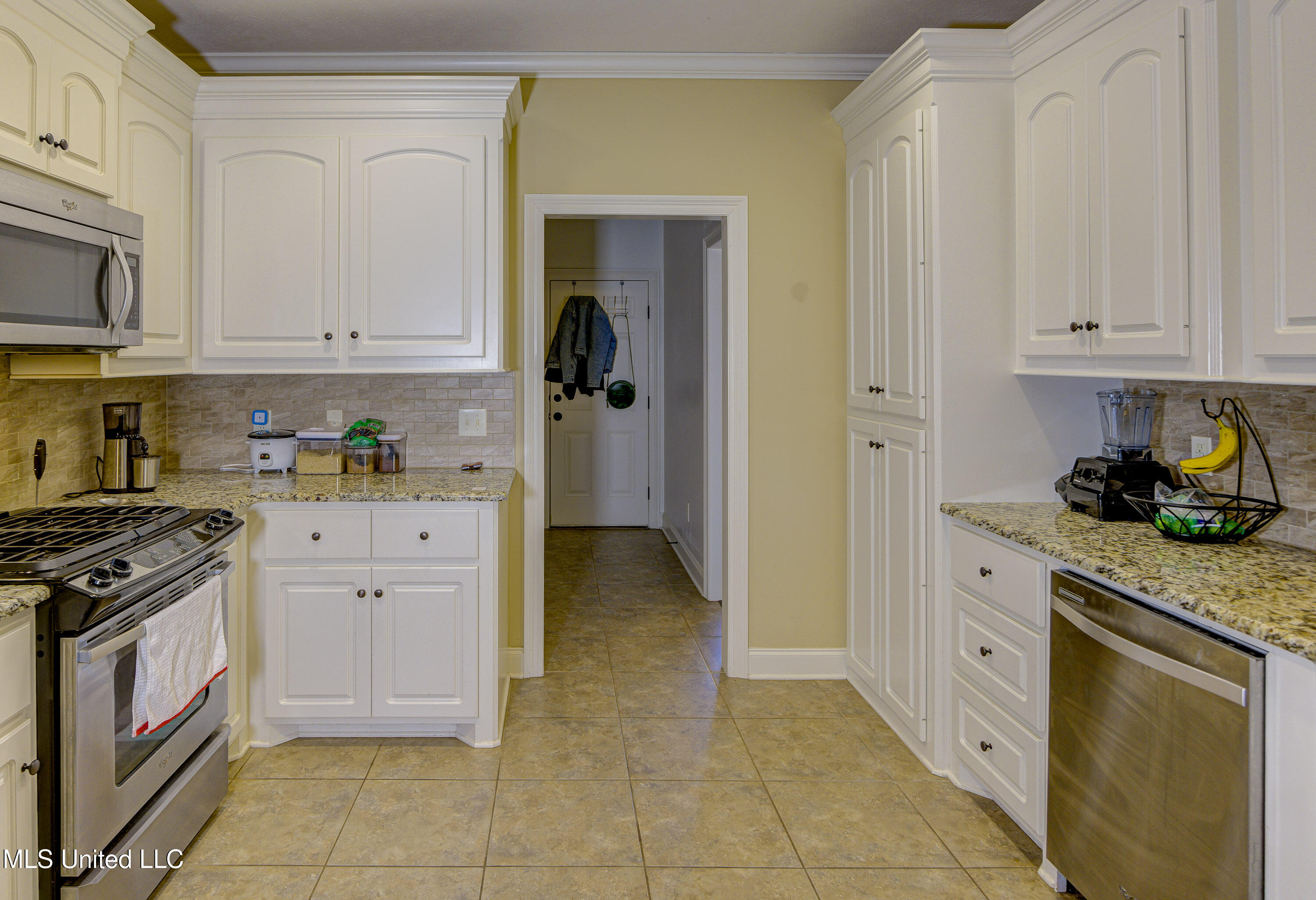 127 Rockbridge Crossing Clinton, MS 39056 - Photo 14 of 55 Kitchen 5