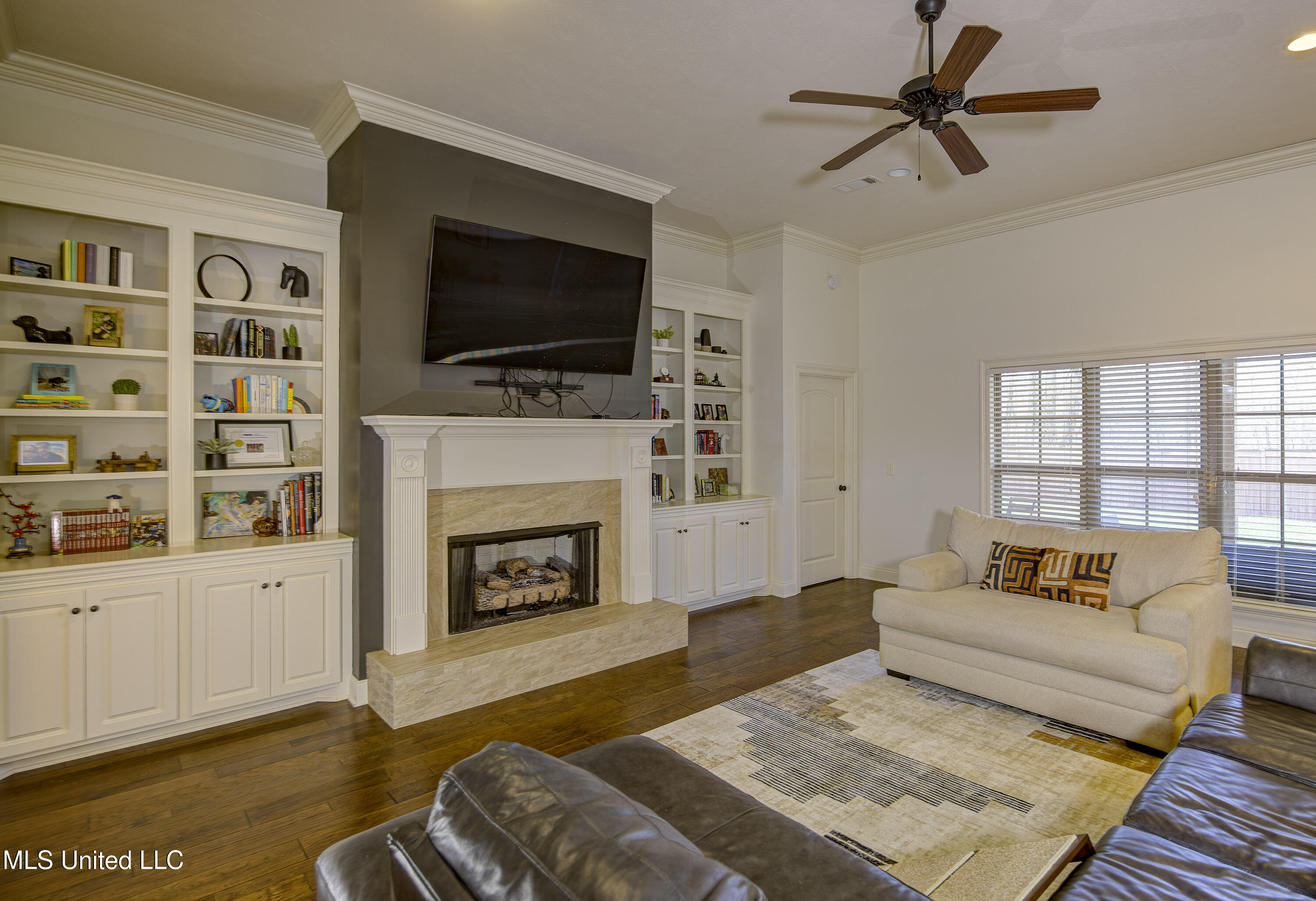 127 Rockbridge Crossing Clinton, MS 39056 - Photo 8 of 55 Living Room 3