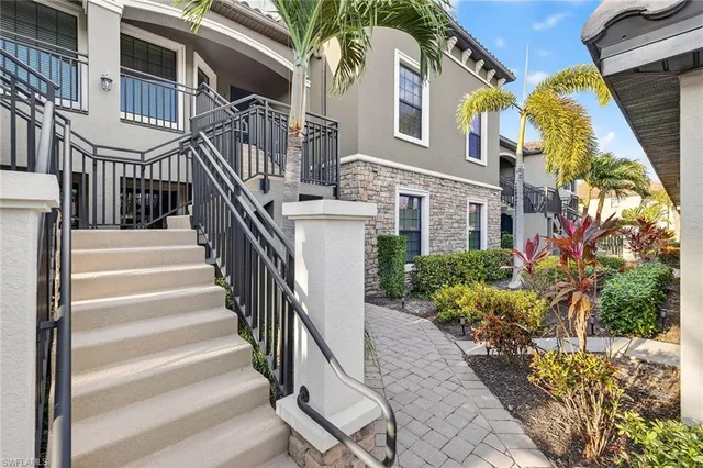$449,900 | 9419 Benvenuto Court, Unit 202, Naples, FL 34119