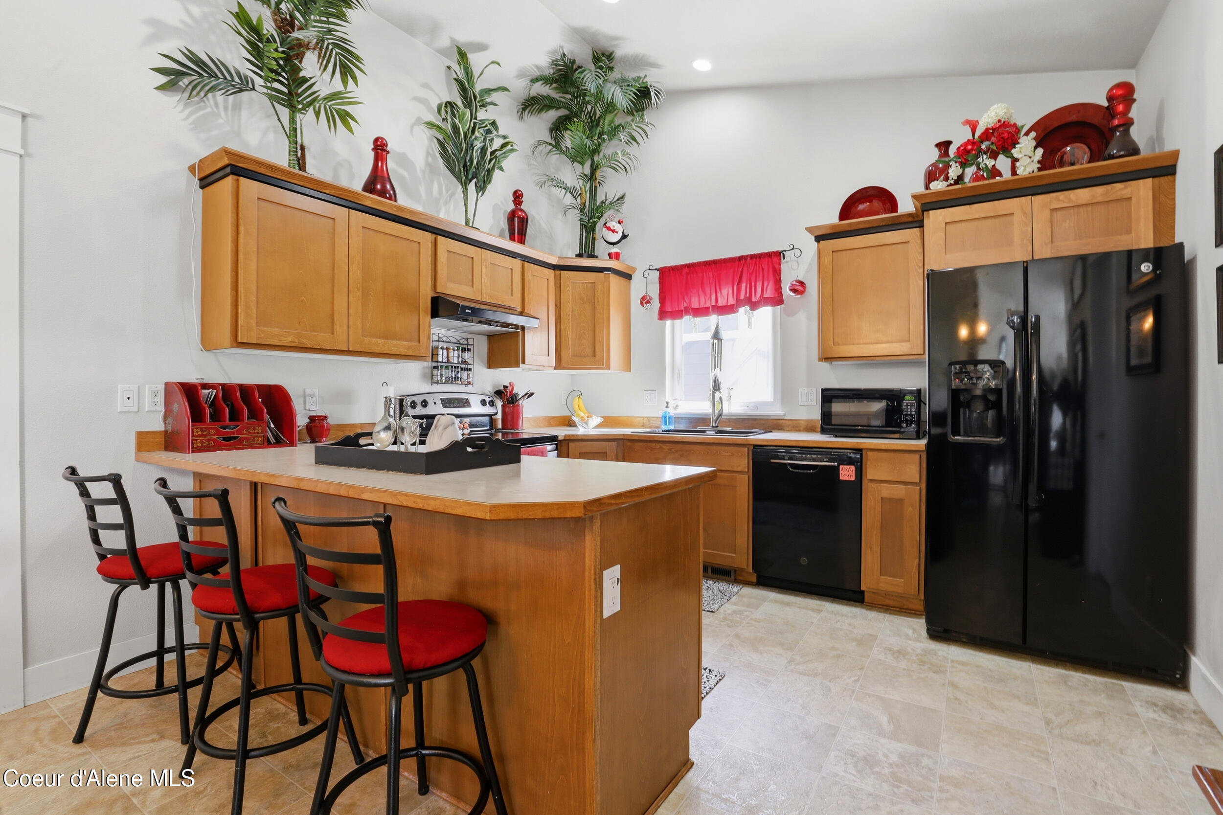 6460 West Majestic Avenue Rathdrum, ID 83858 - Photo 13 of 37 Kitchen