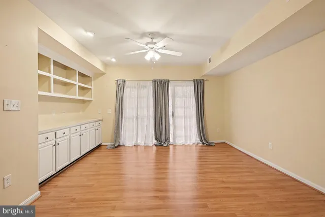 $449,900 | 431 Fortress Way, Unit 431, Occoquan, VA 22125