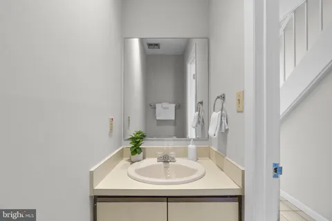 $400,000 | 5510 Vantage Point Road, Columbia, MD 21044