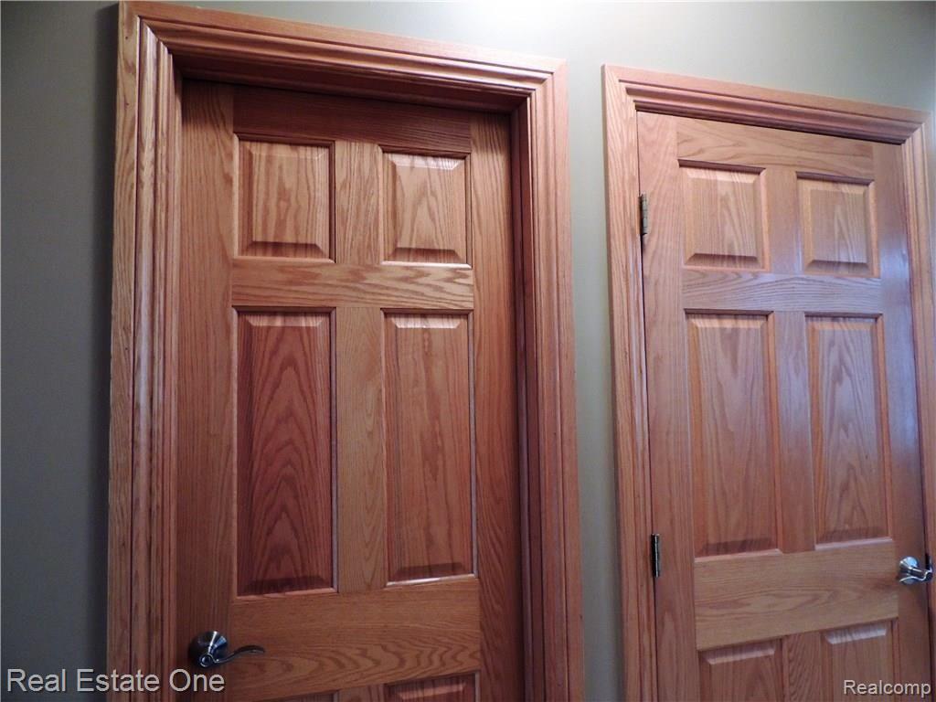 2199 Crystal Drive Rochester Hills, MI 48309 - Photo 17 of 43