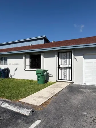 $2,550 | 28364 Southwest 140th Place, Homestead, FL 33033