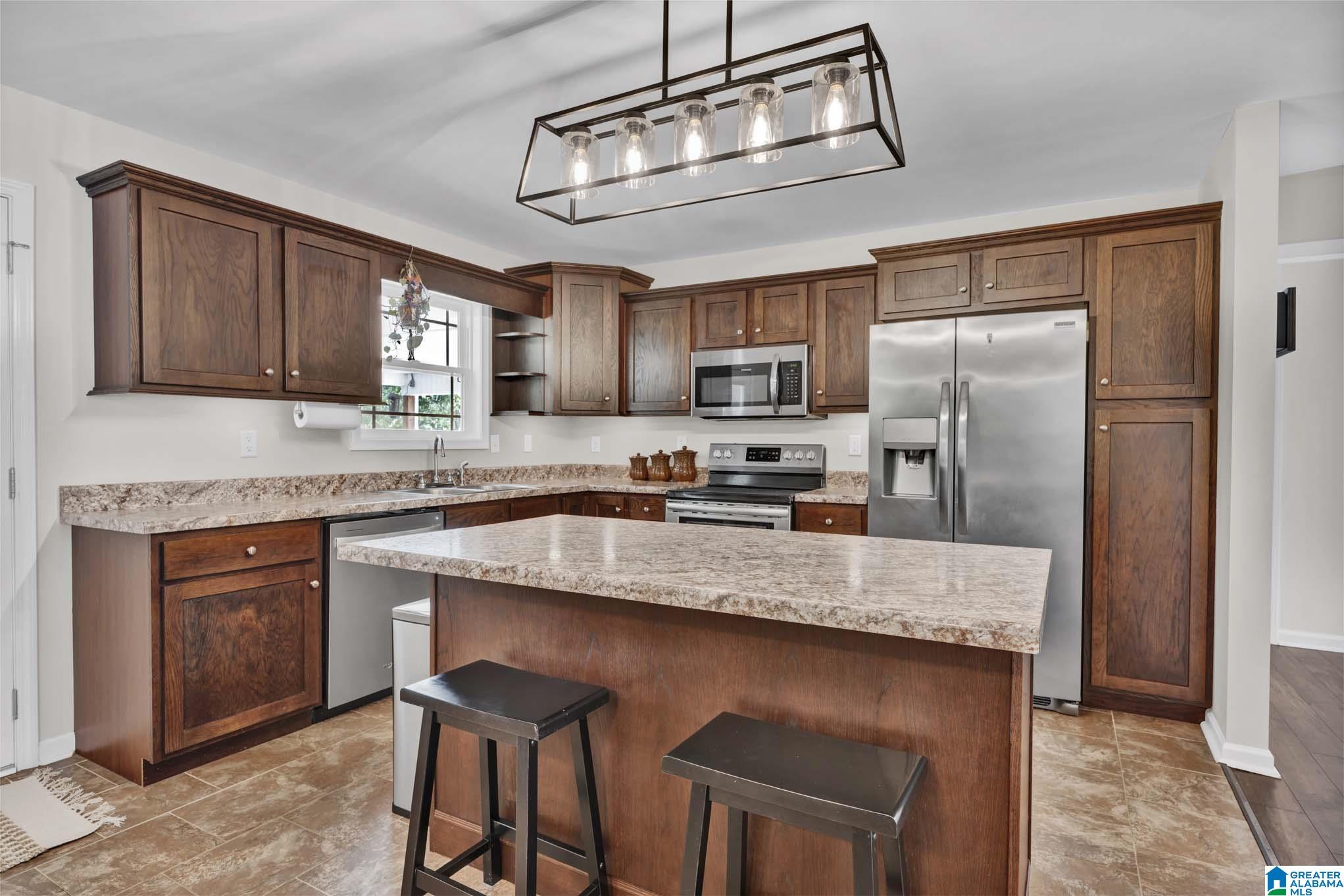 199 Joiner Road Hayden, AL 35079 - Photo 8 of 44