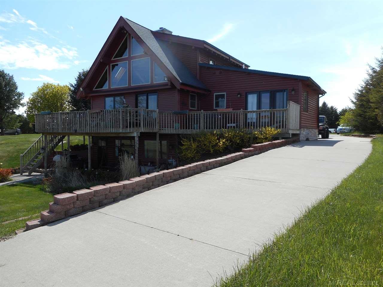 4440 North Lakeshore Road Deckerville, MI 48427 - Photo 4 of 52 Gallery Image 4