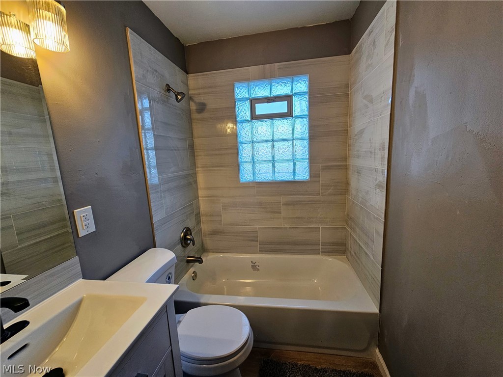 13417 Granger Road Cleveland, OH 44125 - Photo 18 of 36 Gallery Image 18