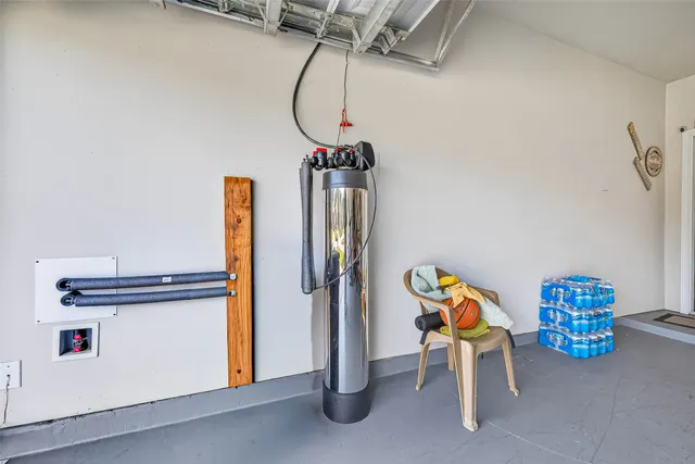 $1,999 | 1916 Acklen Run Drive, Rosharon, TX 77583