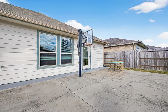 $1,999 | 1916 Acklen Run Drive, Rosharon, TX 77583