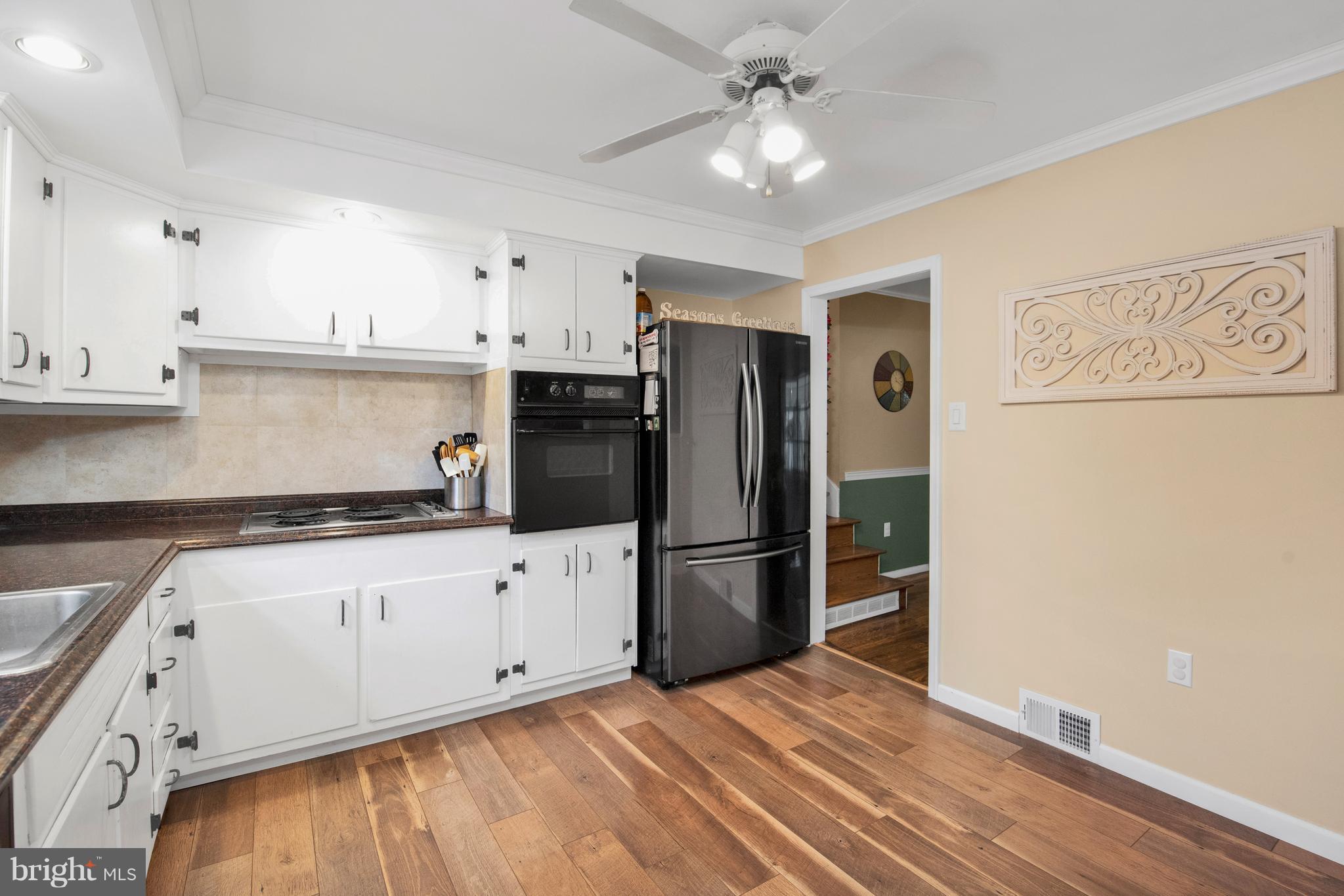 808 Price Road Harleysville, PA 19438 - Photo 14 of 19 Eat-in Kitchen