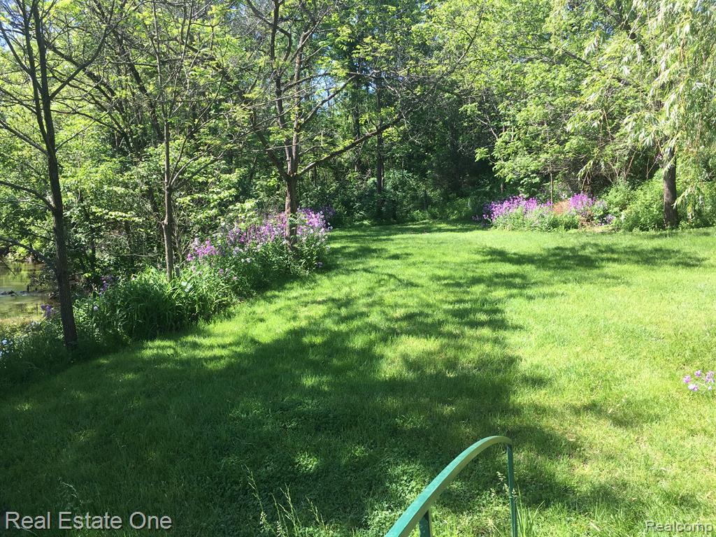 1170 Ridge Road Canton, MI 48188 - Photo 49 of 84