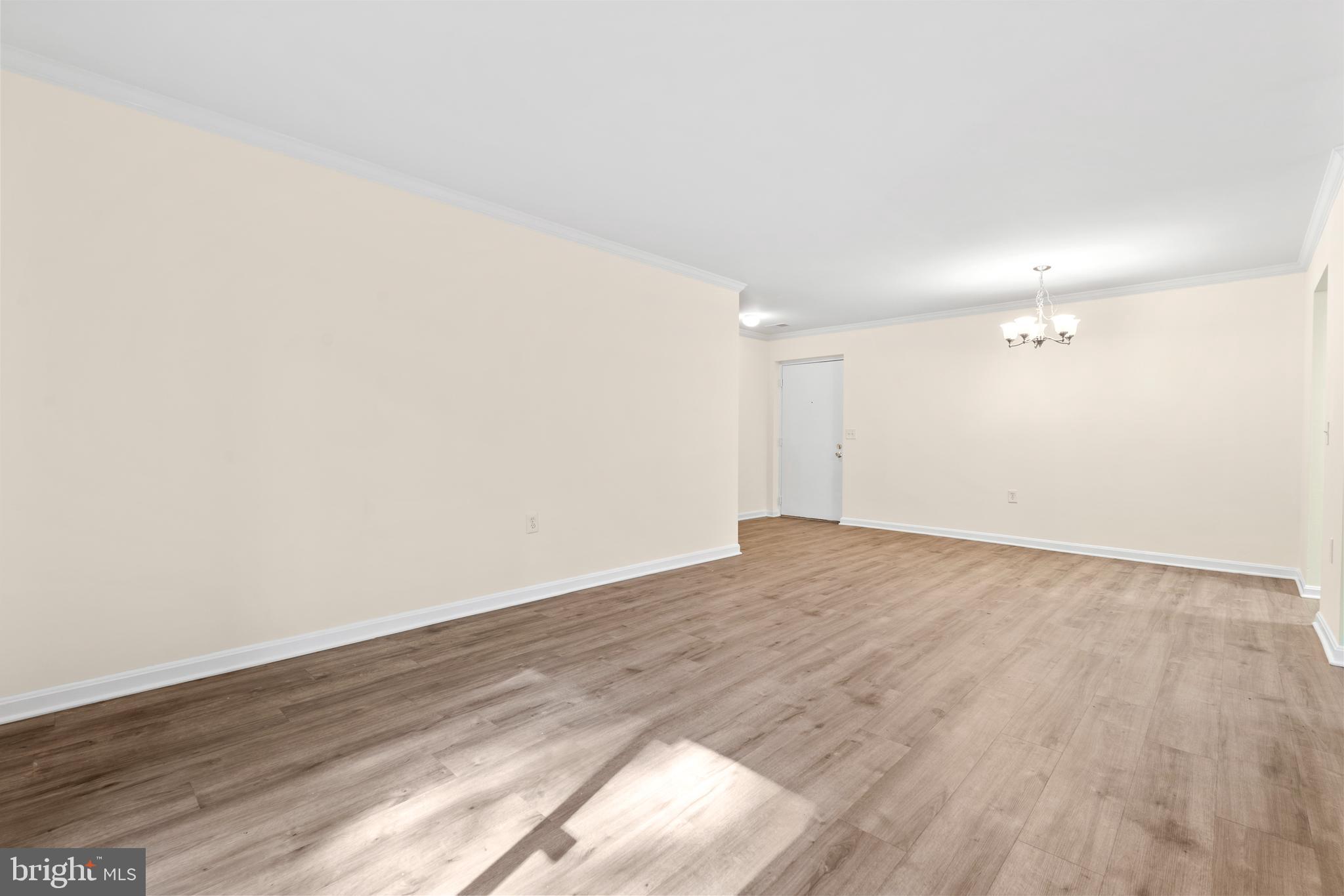 18324 Streamside Drive, Unit 102 Gaithersburg, MD 20879 - Photo 5 of 20