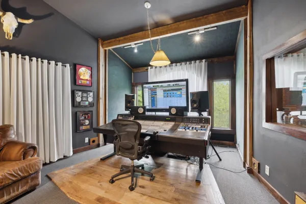 $24,000,000 | 2465 Old Charlotte Pike, Franklin, TN 37064