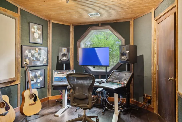 $24,000,000 | 2465 Old Charlotte Pike, Franklin, TN 37064