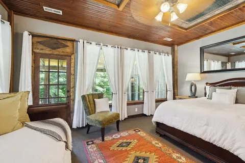 $24,000,000 | 2465 Old Charlotte Pike, Franklin, TN 37064