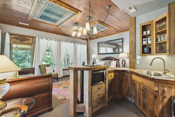 $24,000,000 | 2465 Old Charlotte Pike, Franklin, TN 37064