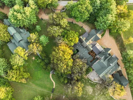 $24,000,000 | 2465 Old Charlotte Pike, Franklin, TN 37064