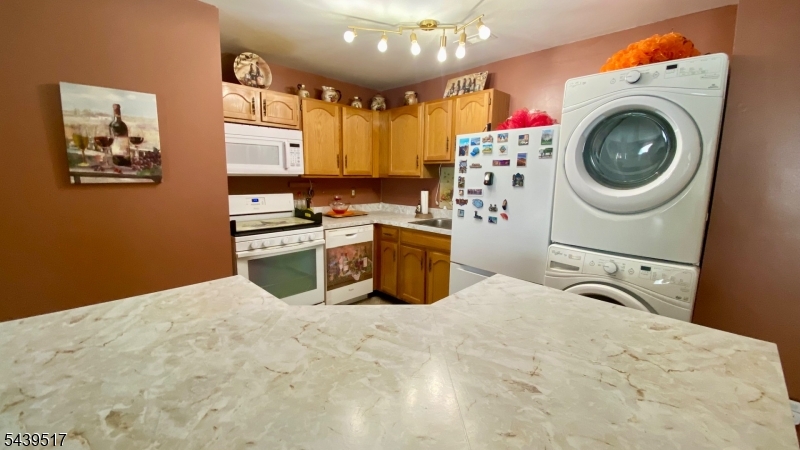 74 Falcon Ridge Way North, Unit 4 Hamburg, NJ 07419 - Photo 9 of 14