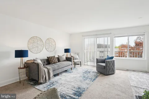 $77,500 | 1005 Chillum Road, Unit 402, Hyattsville, MD 20782