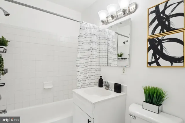 $80,000 | 1005 Chillum Road, Unit 402, Hyattsville, MD 20782