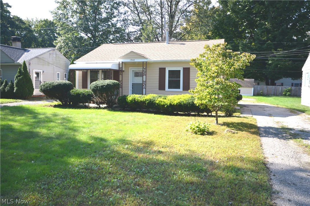 1940 Aberdeen Road Madison, OH 44057 - Photo 2 of 14