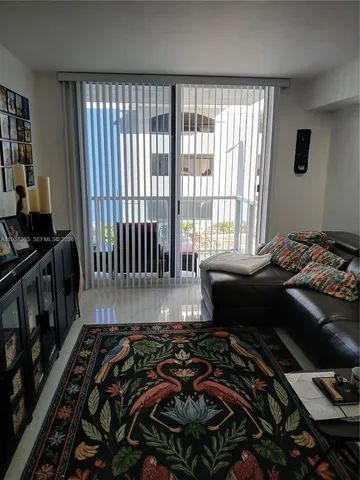 $2,100 | 5091 Northwest 7th Street, Unit 211, Miami, FL 33126