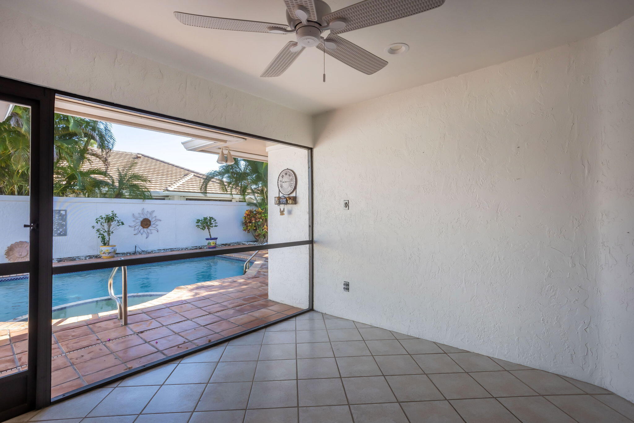 20516 Linksview Way Boca Raton, FL 33434 - Photo 27 of 48 Porch/Lanai