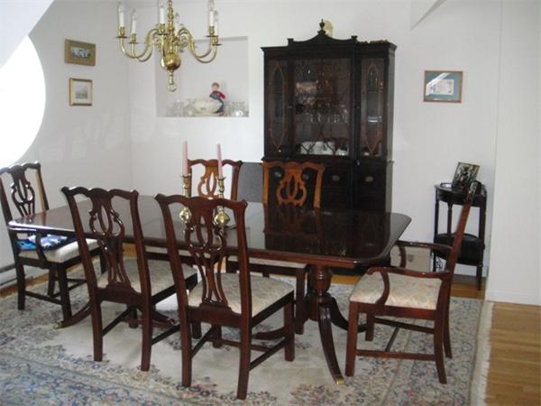 63 Garden Road, Unit G8 Wellesley, MA 02481 - Photo 5 of 12 a view of a dining room with furniture