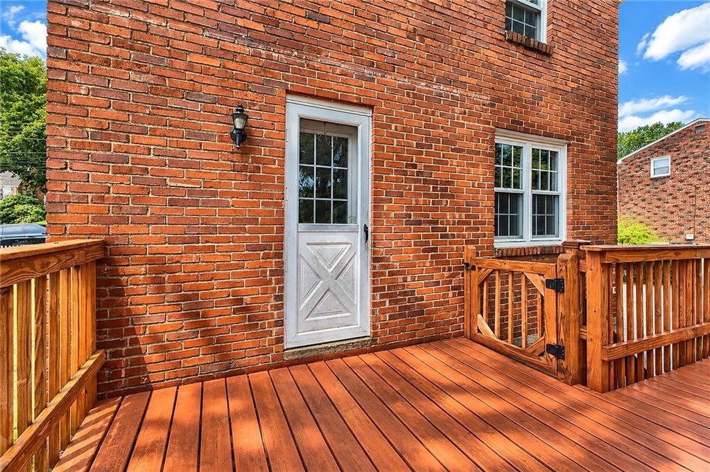 929 Roland Road Pittsburgh, PA 15221 - Photo 20 of 28 Gallery Image 20