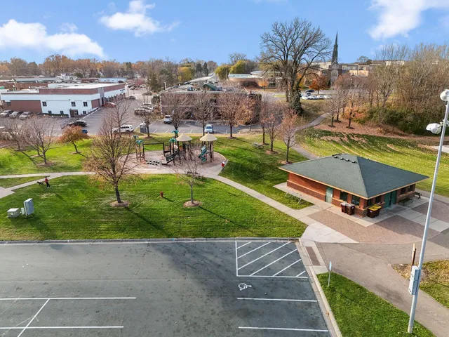 $499,000 | 1055 Adamstown Drive, Rosemount, MN 55068