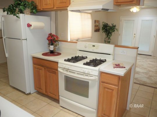 230 Sierra Vista Street Ridgecrest, CA 93555 - Photo 7 of 34 Gallery Image 7