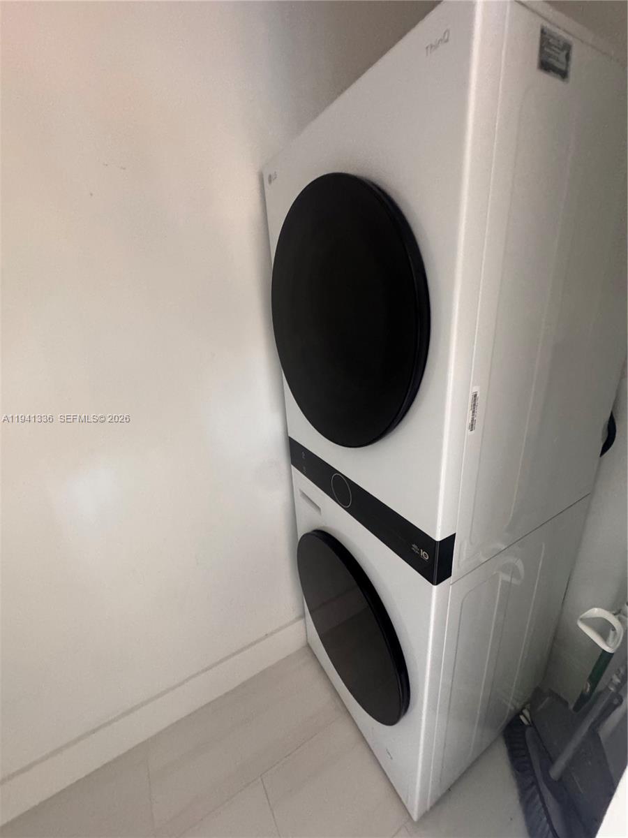 13528 Southwest 9th Lane Miami, FL 33184 - Photo 22 of 26 a close up view of a washer and dryer