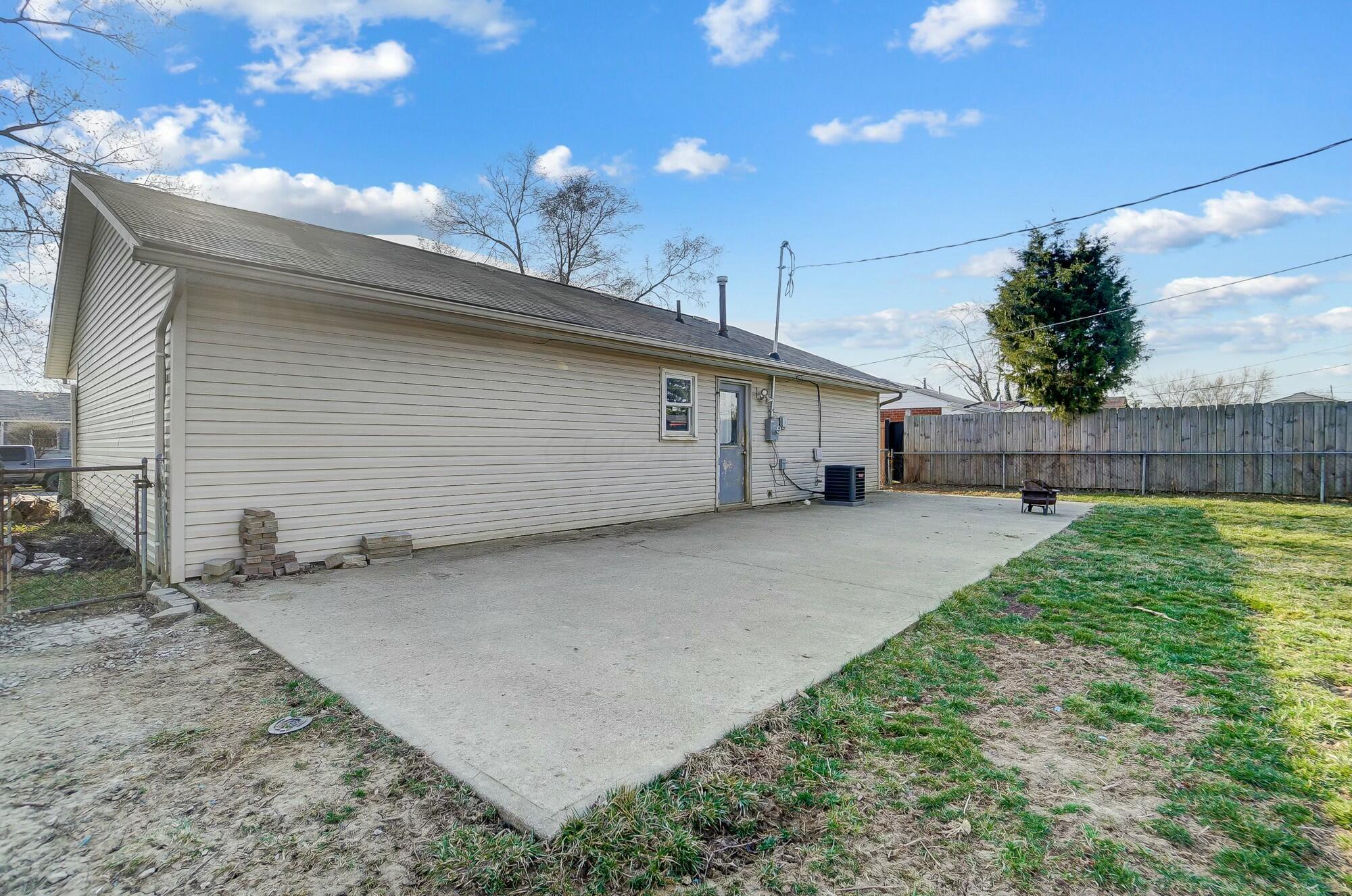 365 Lombard Road Columbus, OH 43228 - Photo 21 of 28 tempImagej8IycW