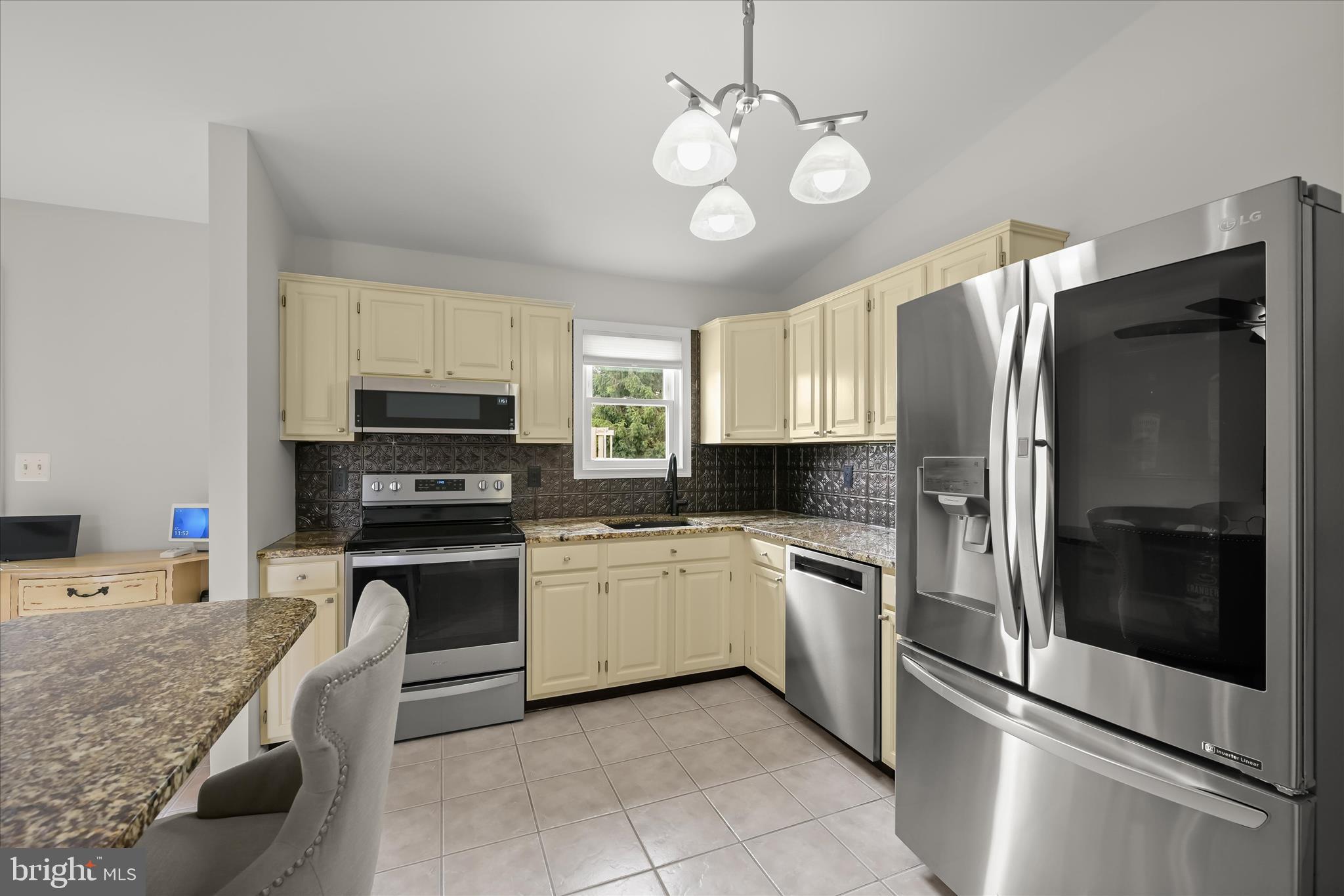2661 Dotsons Ridge Road Mount Airy, MD 21771 - Photo 15 of 62 Decorative Backsplash