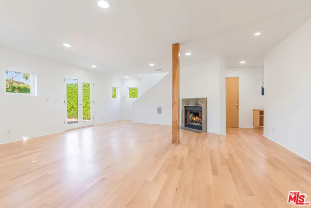 $1,995,000 | 855 Sunset Avenue, Venice, CA 90291