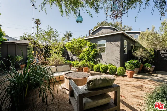 $1,995,000 | 855 Sunset Avenue, Venice, CA 90291