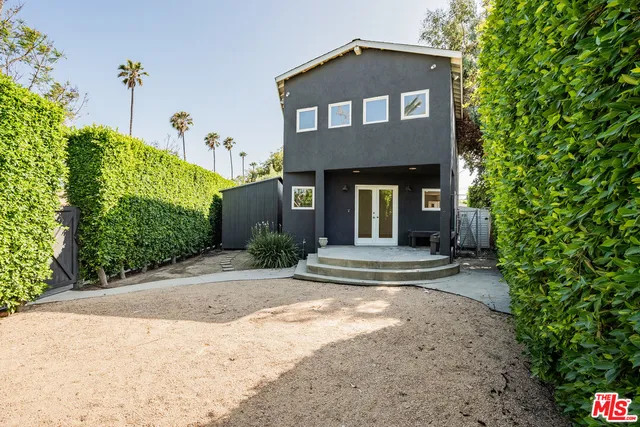 $1,995,000 | 855 Sunset Avenue, Venice, CA 90291