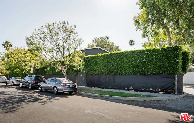 $1,995,000 | 855 Sunset Avenue, Venice, CA 90291