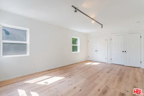 $1,995,000 | 855 Sunset Avenue, Venice, CA 90291