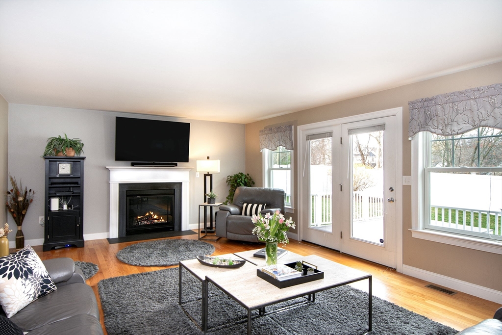 10 Jensen Farm Road Braintree, MA 02184 - Photo 17 of 42