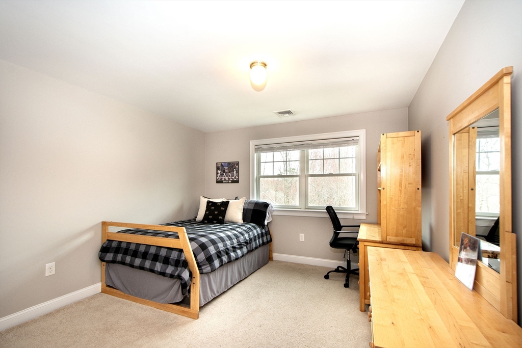 10 Jensen Farm Road Braintree, MA 02184 - Photo 36 of 42