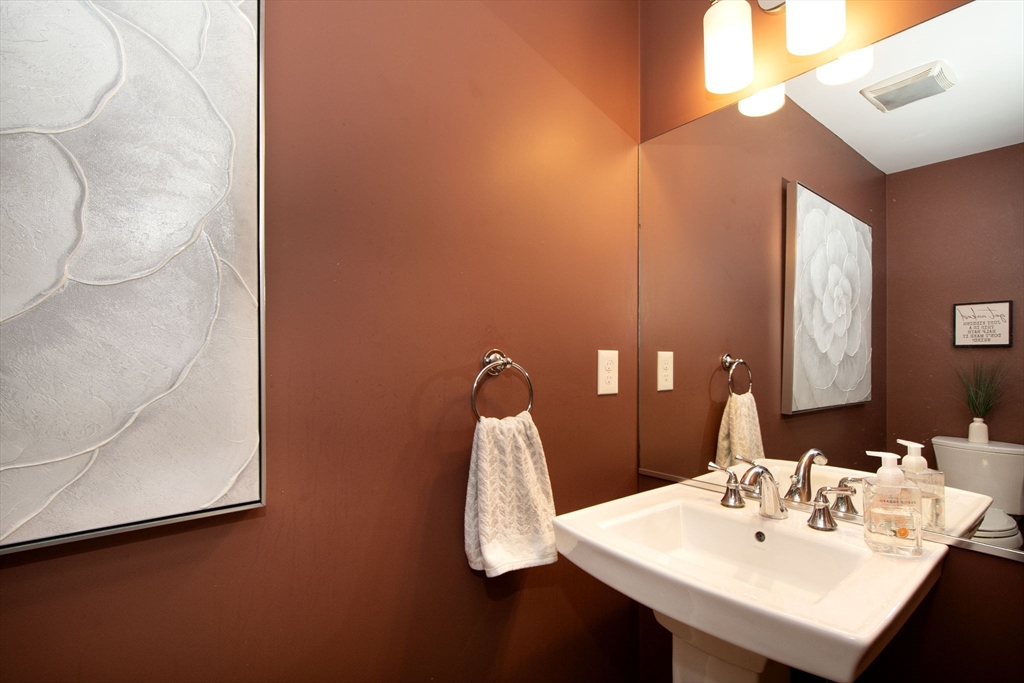 10 Jensen Farm Road Braintree, MA 02184 - Photo 42 of 42