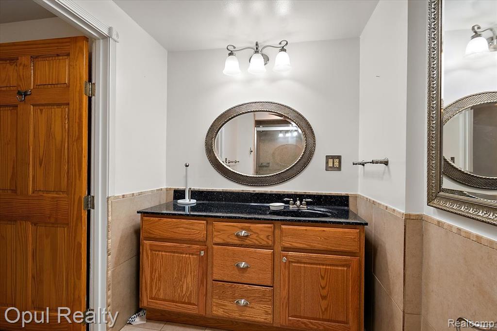 11735 Tuttle Hill Road Milan, MI 48160 - Photo 27 of 58