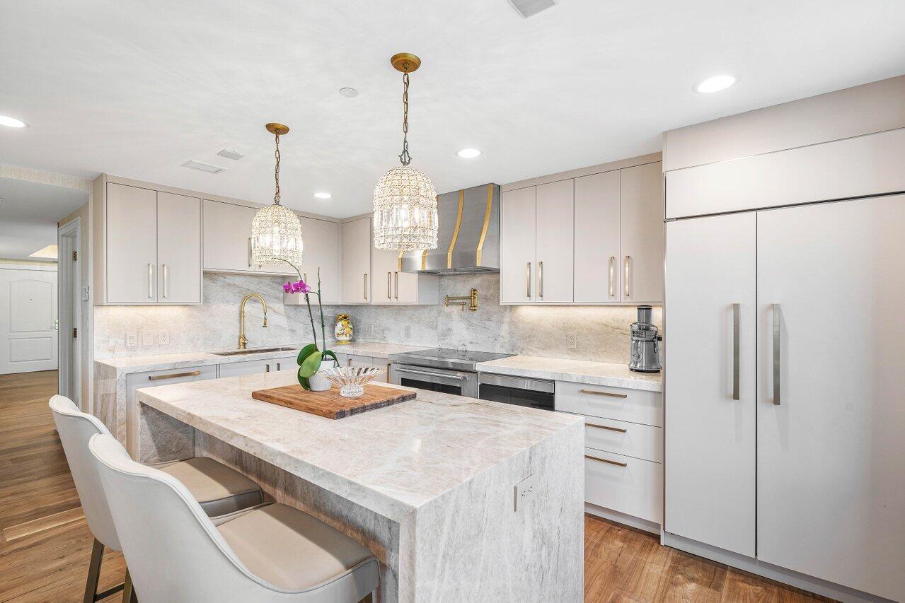 016-200EastPalmettoParkRoad-701-BocaRato