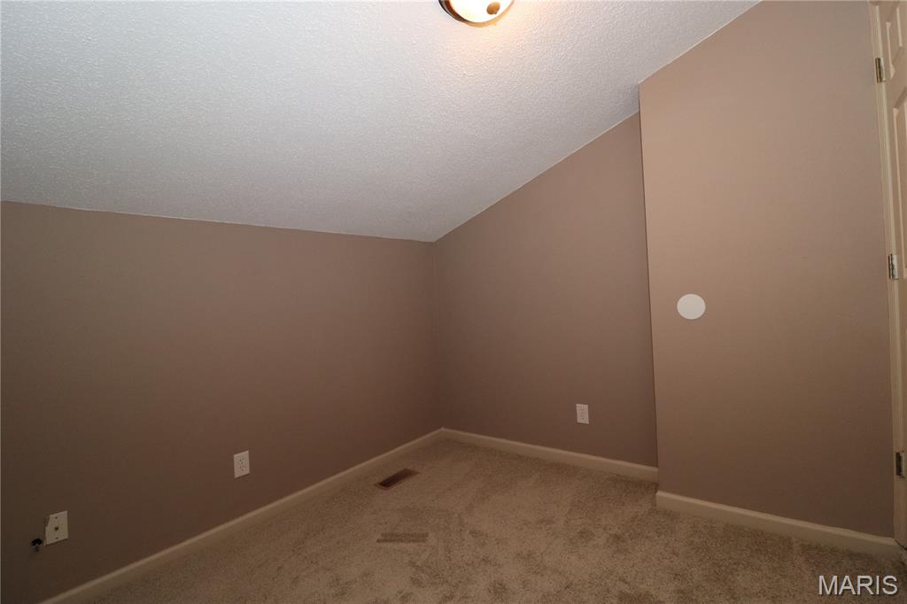 1205 East 4th Street Alton, IL 62002 - Photo 13 of 24